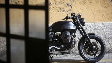 Moto Guzzi V7 II: la bicilindrica di Mandello del Lario, icona del motociclismo italiano
