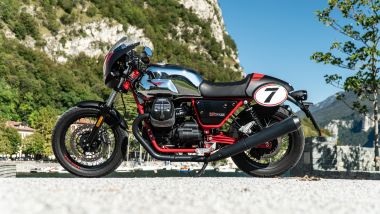 Moto Guzzi V7 Racer 10° Anniversario: vista laterale