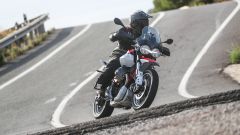 Prova video Moto Guzzi V85 2024: recensione, prezzo, versioni