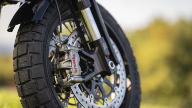 Moto Morini Super Scrambler 1200: ottime le gomme Pirelli Scorpion Rally STR