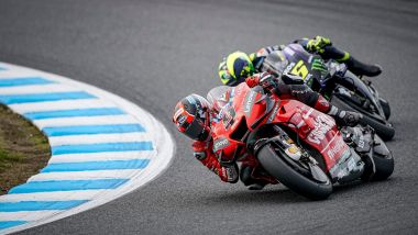 MotoGP, GP Giappone 2019: Danilo Petrucci (Ducati) e Valentino Rossi (Yamaha)