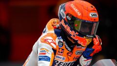 Disastrosa caduta di Marquez nel warm up in Indonesia! - VIDEO