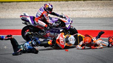 MotoGP Portogallo 2023, Portimao: l'incidente causato da Marc Marquez (Honda) con Miguel Oliveira (Aprilia) | Foto: MotoGP.com