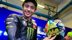 MotoGP, Valentino Rossi svela il casco per Misano 2019