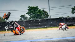 MotoGP Buriram FP1: le immagini della caduta di Marquez