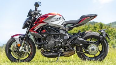 MV Agusta Brutale 800 RR SCS 2021: vista laterale sinistra