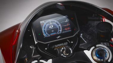 MV Agusta Superveloce 1000 Serie Oro, la strumentazione TFT