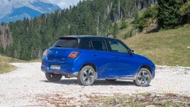 Nell'offroad leggero, Swift 4x4 avanza disinvolta