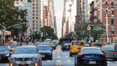New York, dal 2035 al bando le auto con motore a scoppio: in vendita solo auto elettriche