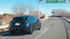 Nissan Ariya 2021 in video: il SUV elettrico alla prova su strada