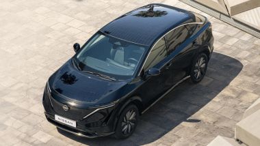 Nissan: la casa giapponese pensa ai pannelli fotovoltaici per aumentare l'autonomia elettrica