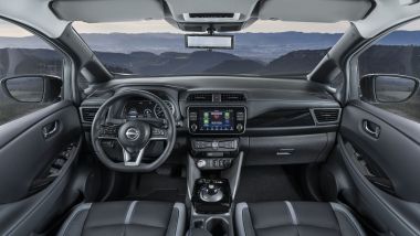 Nissan Leaf 2022: gli interni