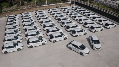 Nissan Leaf alla Guardia Costiera: 50 auto elettriche