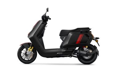 NIU NQiX 1000: il nuovo scooter elettrico a EICMA 2025 ha un motore con 15.500 W
