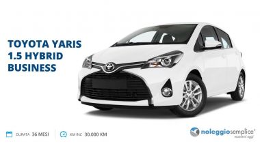 Toyota Yaris ibrida noleggio prezzo