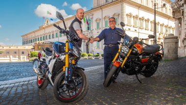 Notarbartolo di Funari e Cappelletti con le prime moto TVS