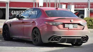 Nuova Alfa Romeo Giulia 2023, 3/4 posteriore - foto di Gabetz Spy Unit