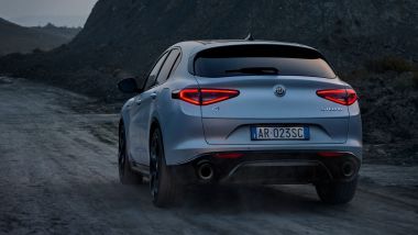 Nuova Alfa Romeo Stelvio: il SUV di oggi con uno stile ancora attuale e sportivo