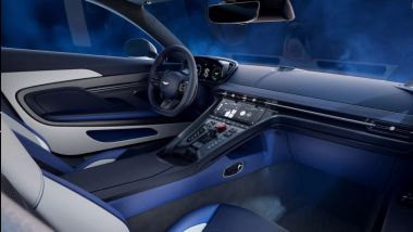 Nuova Aston Martin DB12 S: interni lussuosi con un occhio di riguardo alla sportività