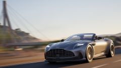 Foto e dati tecnici di nuova Aston Martin DB12 Volante