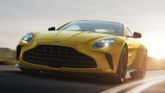 Nuova Aston Martin Vantage V8 (2024): il video con Fernando Alonso