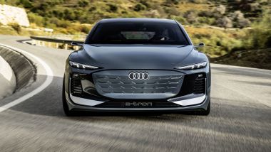 Nuova Audi A6 Avant e-tron concept: visuale frontale