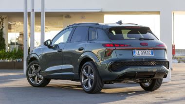 Nuova Audi Q3 2.0 TDI S Line Edition: design evoluto e audace illuminazione LED anche dietro