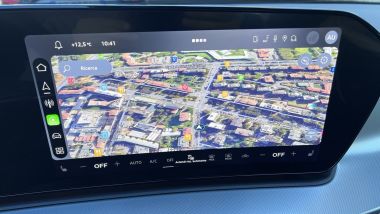 Nuova Audi Q3 2.0 TDI S Line Edition: schermo da 12,8'' e Google Automotive integrato