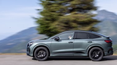 Nuova Audi Q4 e-tron: la Sporback durante il test drive in Valle d'Aosta