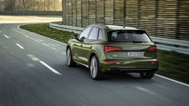 Nuova Audi Q5 2020: visuale di 3/4 posteriore
