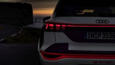 Nuova Audi Q6 e-tron, una delle otto firme luminose posteriori