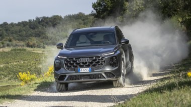 Nuova Audi Q7: in fuoristrada senza problemi grazie a trazione integrale e assetto regolabile
