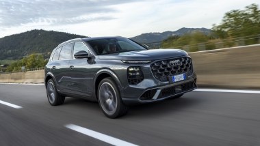 Nuova Audi Q7: motorre 3.0 V6 TDI con doppia sovralimentazione ed erogazione vellutata