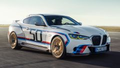 Nuova BMW 3.0 CSL (2023): il motore, il telaio, il prezzo. Video