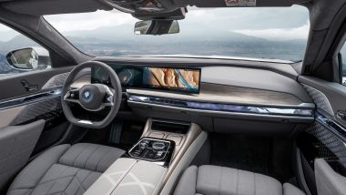 Nuova BMW i7 blindata: l'abitacolo regala lusso, comfort e protezione