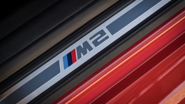 Nuova BMW M2: i battitacco specifici