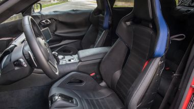 Nuova BMW M2: sedili super sportivi per trattenere meglio busto e gambe