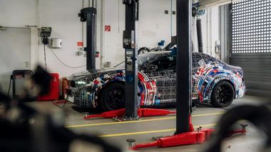 Nuova BMW M3 EV: batteria da 100 kWh resistente agli strapazzi dell'uso pi&ugrave; sportivo