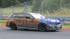 Scheda tecnica e foto spia di nuova BMW M5 Touring plug-in hybrid