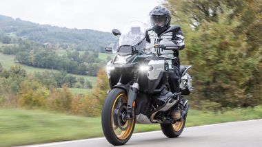 Nuova BMW R 1300 GS Adventure: bicilindrico vigoroso per un notevole piacere di guida