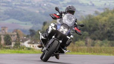 Nuova BMW R 1300 GS Adventure: una moto imponente, ma amichevole da guidare