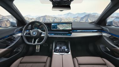 Nuova BMW Serie 5 2023, la plancia