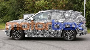 Nuova BMW X1 2022: visuale laterale