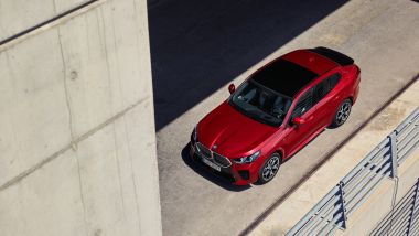 Nuova BMW X2: prezzi di attacco a partire da 44.800 euro per la sDrive 18d