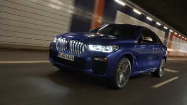 Nuova BMW X6, grinta da vendere sin dal ''vestito''