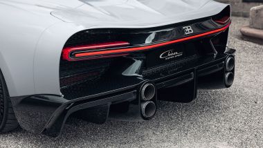 Nuova Bugatti Chiron Super Sport: le quattro bocche da fuoco riposizionate ai lati
