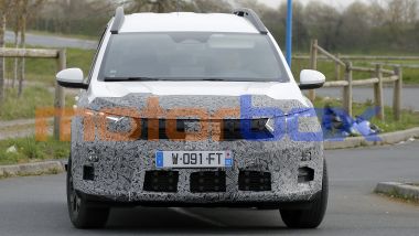 Nuova Dacia Jogger 2026, vista frontale