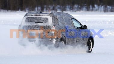 Nuova Dacia Logan MCV: le prove dinamiche sul ghiaccio della Scandinavia