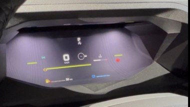 Nuova Dacia Striker: il criscotto digitale LightVisio con informazioni che sembrano fluttuare