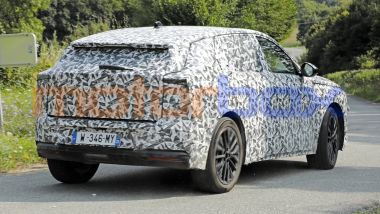 Nuova DS 7: la seconda generazione assume le forme da crossover e potrebbe arrivare nel 2026
